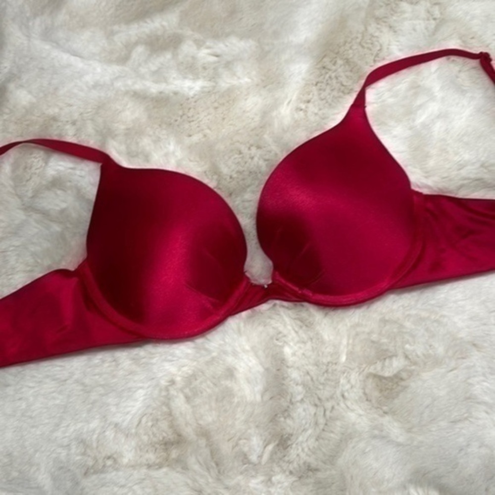 Maidenform bra red satiny sexy bra size 34B